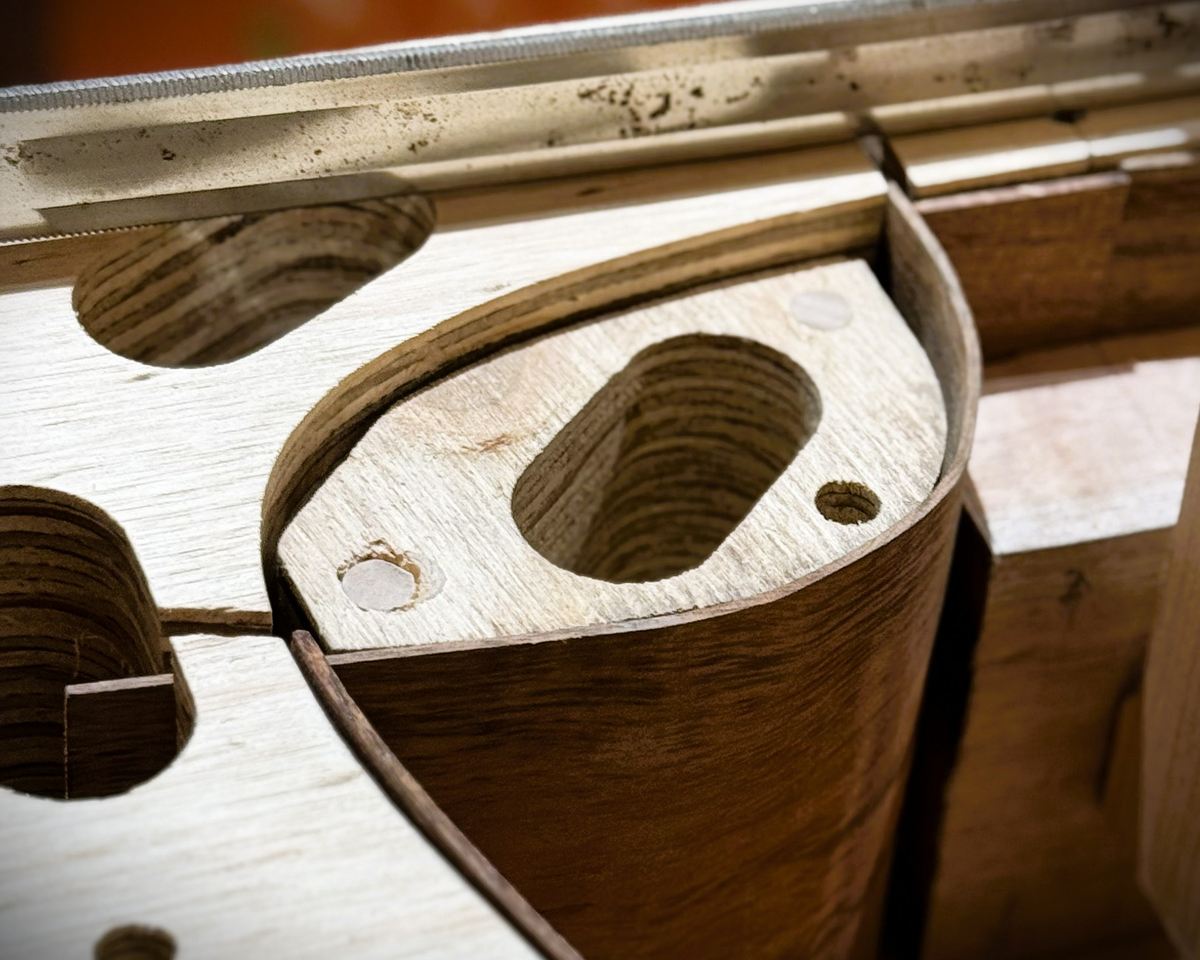 Creating the Florentine cutaway &ndash; photograph 2 of 10