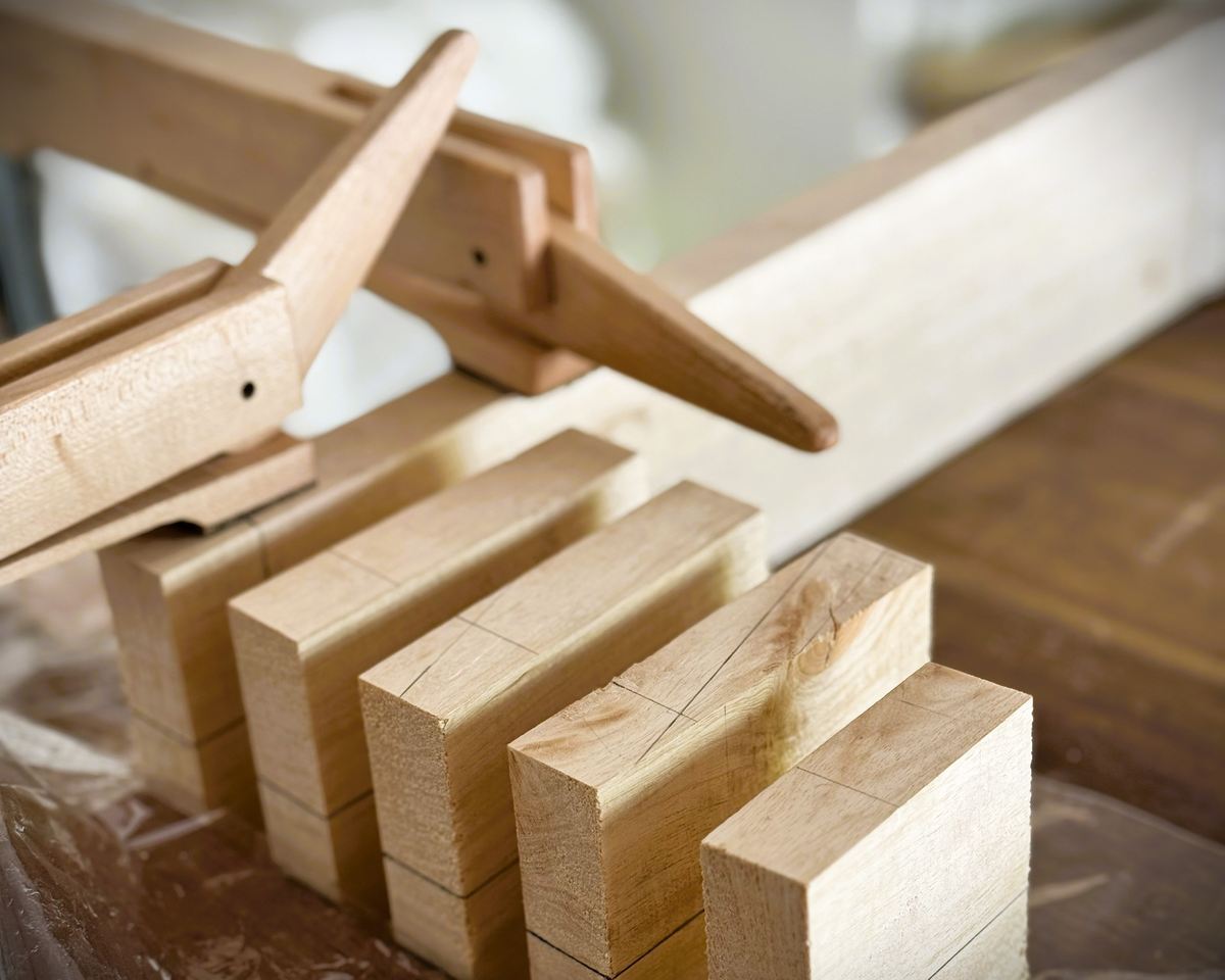 Making the neck and fingerboard &ndash; photograph 1 of 10