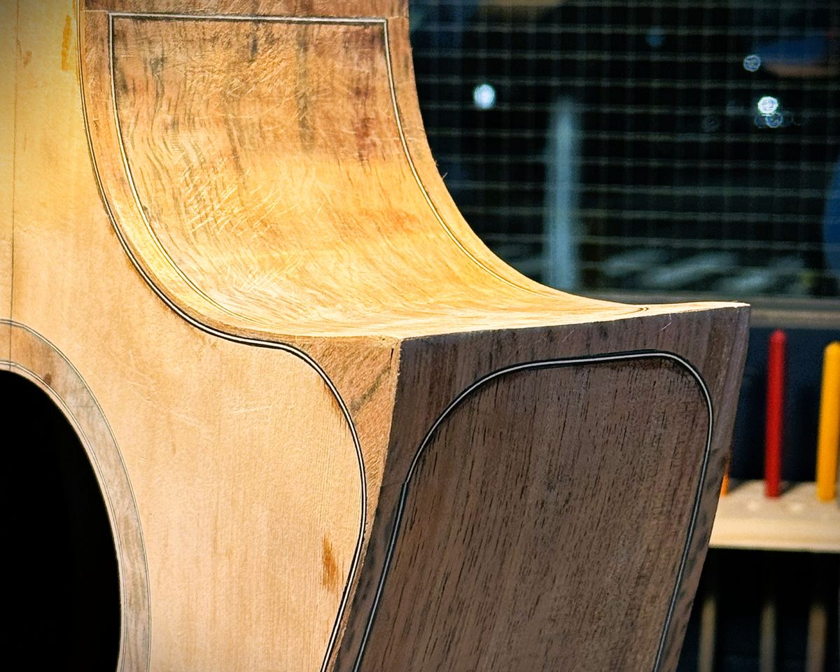 Binding and carving the arm bevel &ndash; photograph 2 of 10