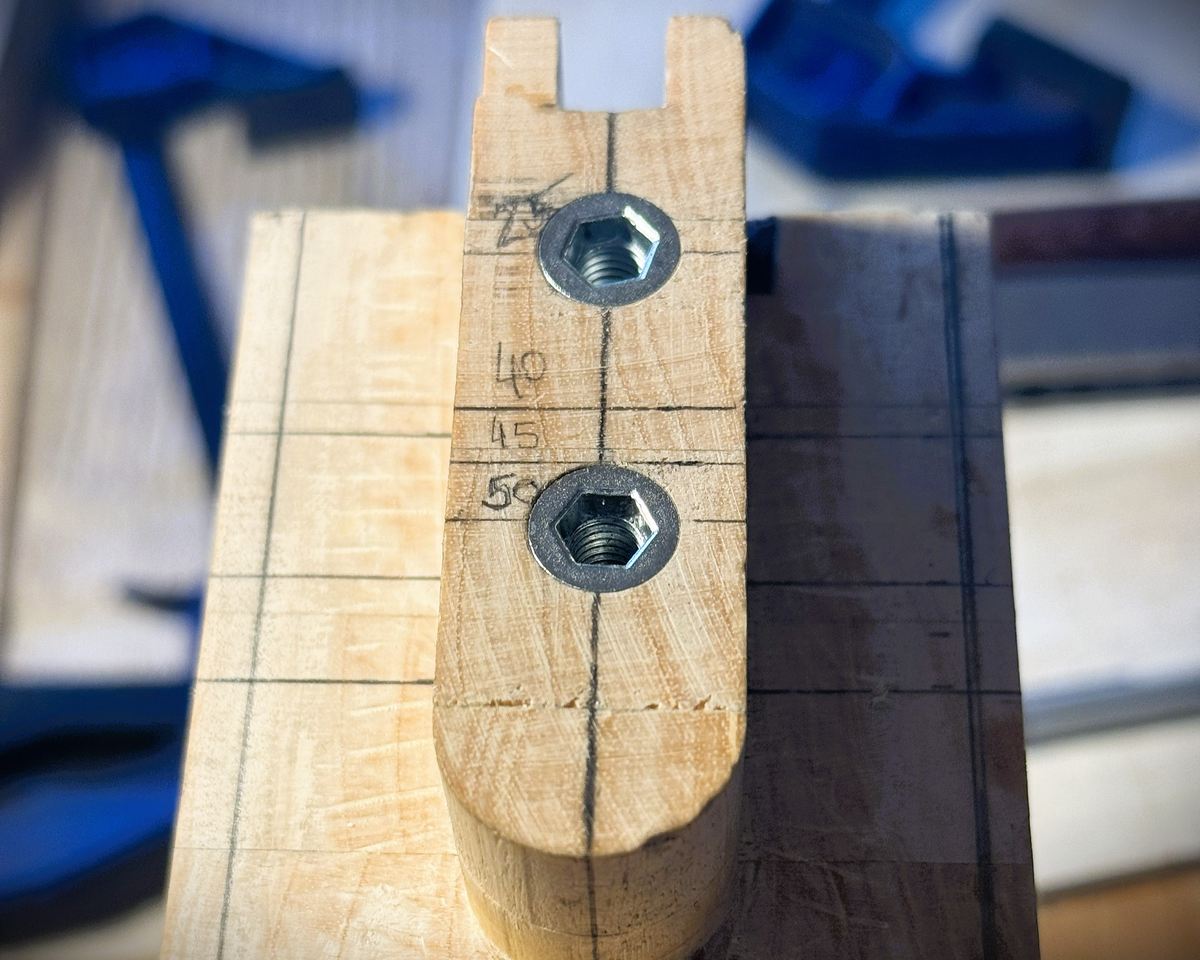 Aligning the neck with the body &ndash; photograph 8 of 10
